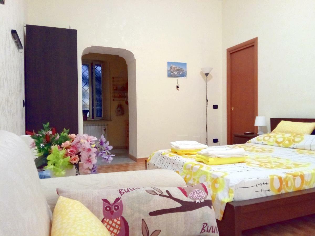 B&B Teresella Наполи Екстериор снимка