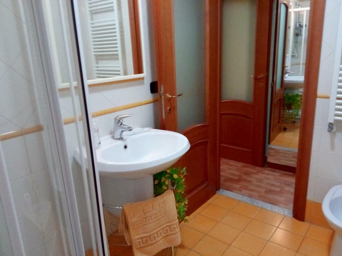 B&B Teresella Наполи Екстериор снимка