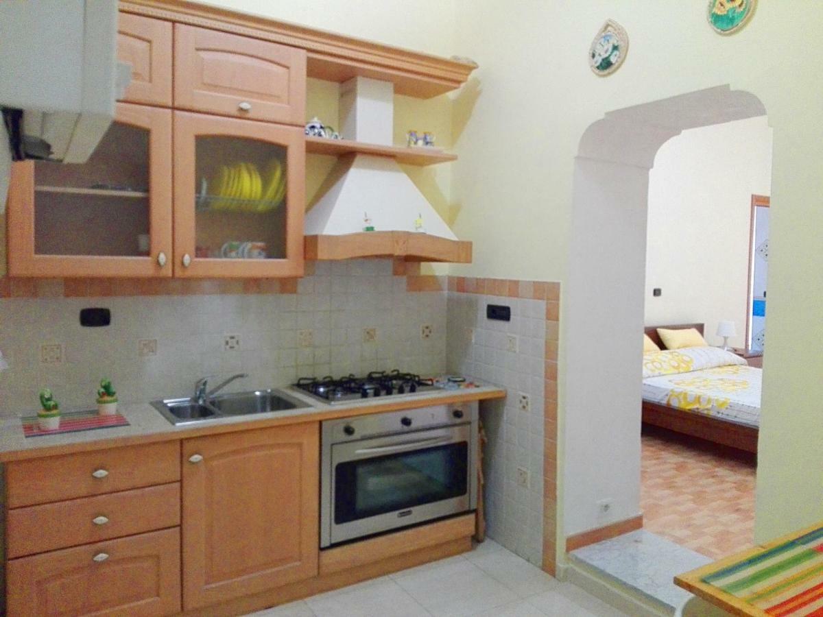 B&B Teresella Наполи Екстериор снимка